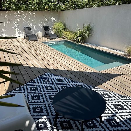 Maison Contemporaine Avec Piscine Privee Chauffee, Entre Plages Et Provence, Borne 11 Kw Istres Exterior photo